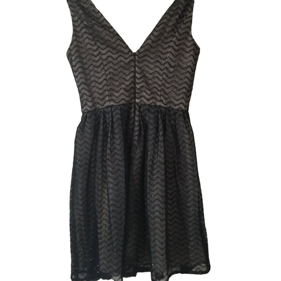 Black Minuet Sleeveless Chevron Sequin Overlay Dress Size S - Picture 1 of 3